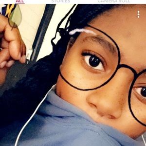 Meet your Posher, Shantika